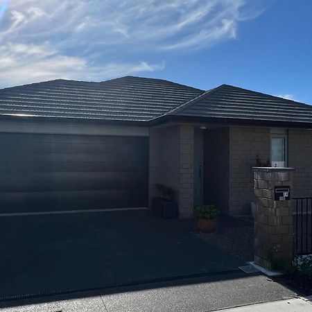Downtown Whakatane Villa Exterior photo